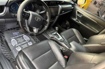 Toyota fortuner 2022 Authentique 