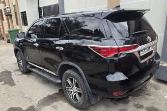 Toyota Fortuner 2023 Authentique 