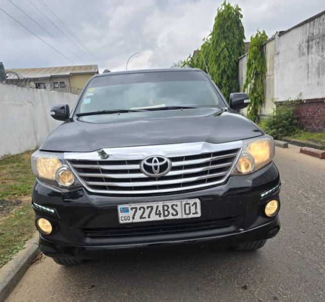 Toyota Fortuner 2015 Authentique 