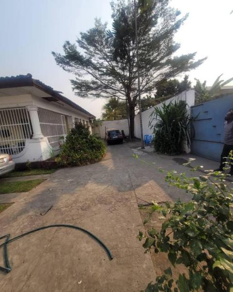 Parcelle  Kintambo jamaque 22 sur 25m 250.000
