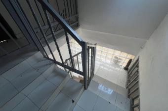   Quand loccasion frappe  la porte seuls les visionnaires savent la saisir.     VENTE URGENTE DUNE NOUVELLE CONSTRUCTION MODERNE  NGALIEMA  MAZAL ROUTE CPA   