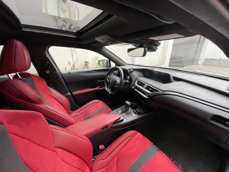 Lexus UX 250 2020