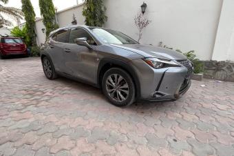 Lexus UX 250 2020