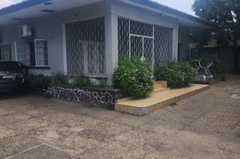Villa  Limete rsidentiel 40 sur 50m 1.800.000