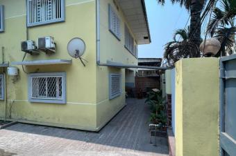 Villa  Limete 25 sur 45m 1.000.000