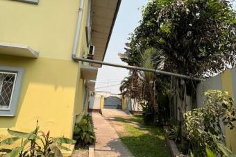 Villa  Limete 25 sur 45m 1.000.000