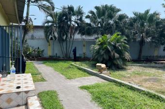 Villa  Limete 25 sur 45m 1.000.000