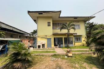 Villa  Limete 25 sur 45m 1.000.000