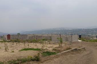 Deux terrains cadastrs  vendre  Quartier Kimpoko Nsele 