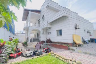 MAGNIFIQUE VILLA A VENDRE A GB 