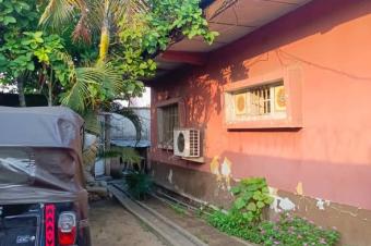 Parcelle  Limete 12 sur 25m 130.000  ngocier