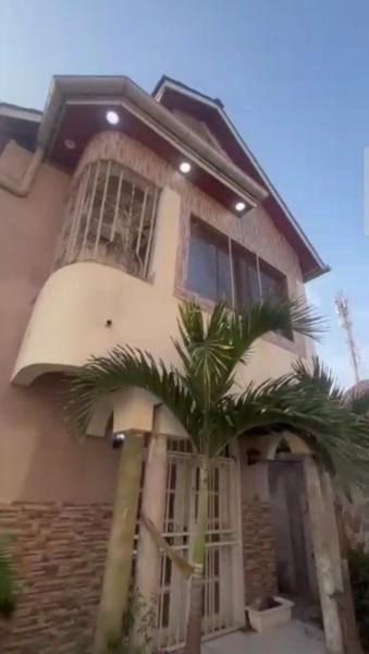 Rsidence moderne R1  vendre  Quartier CPA Mushie Mont Ngafula