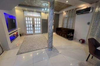Rsidence moderne R1  vendre  Quartier CPA Mushie Mont Ngafula