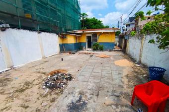 TERRAIN A VENDRE A KINTAMBO 