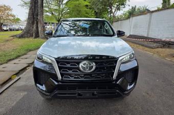 TOYOTA FORTUNER 2024 A VENDRE