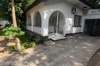 Villa de 40m60  vendre  ma campagne 1700000 dollars  discuter possibilit de morceller les dtails en bas