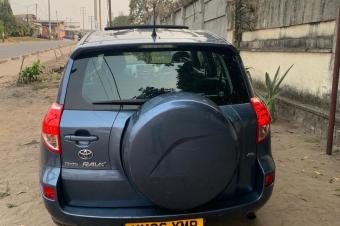 TOYOTA NEW RAV4 A VENDRE A KINSHASA 