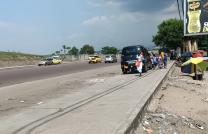 GS13-IMMO SARL; met à votre disposition, la vente de cette vaste parcelle avec une grande maison. C/N’sele. Réf: Air Force. Dimension: 15/40M. Prix: 300.000$ à discuter. À vous !!! mediacongo