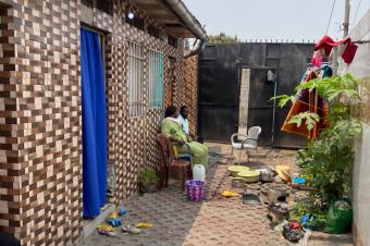 Parcelle avec 3 Maisons Locatives  Kinkole Juvel  NSele