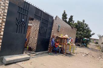 Parcelle avec 3 Maisons Locatives  Kinkole Juvel  NSele