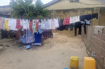 Parcelle Commerciale sur Macadam  Vendre  Quartier 6 Ndjili 