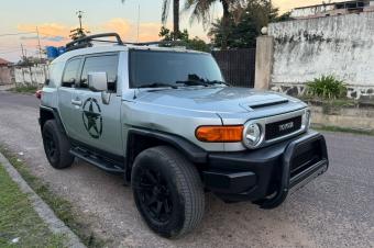 TOYOTA FJ CRUISER A VENDRE 