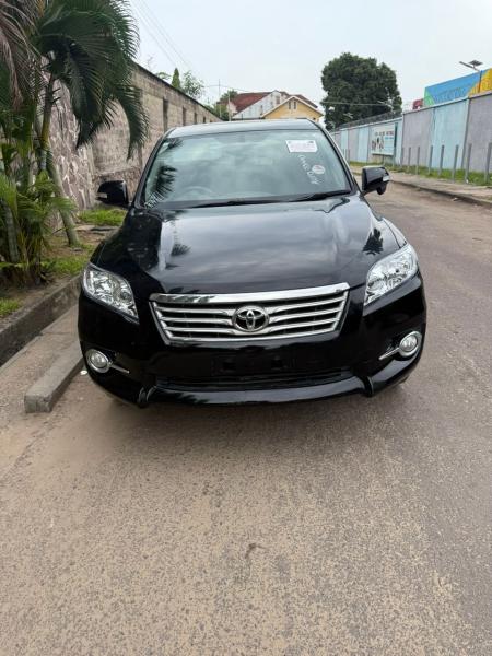 TOYOTA VANGUARD A VENDRE A KINSHASA 