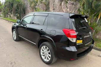 TOYOTA VANGUARD A VENDRE A KINSHASA 