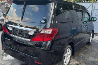TOYOTA ALPHARD SANS PLAQURB