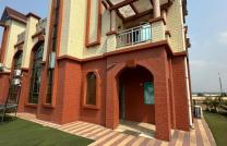 Parcelle + Immeuble R+2 en Vente – Cité du Fleuve mediacongo