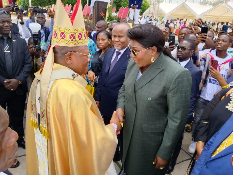 Solennit du Christ Roi de lunivers  la dpute Mutinga Kyet Marie et le Cardinal Fridolin Ambongo appellent la jeunesse congolaise  la paix et au service du bien commun