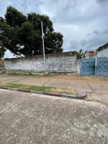 MAGNIFIQUE PARCELLE A VENDRE A LA CIT VERTE 