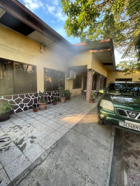 MAGNIFIQUE VILLA A VENDRE A KINSHASA 