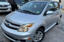 TOYOTA IST SANS PLAQUE A VENDRE  automobile_motos_velos_engins_et_pieces