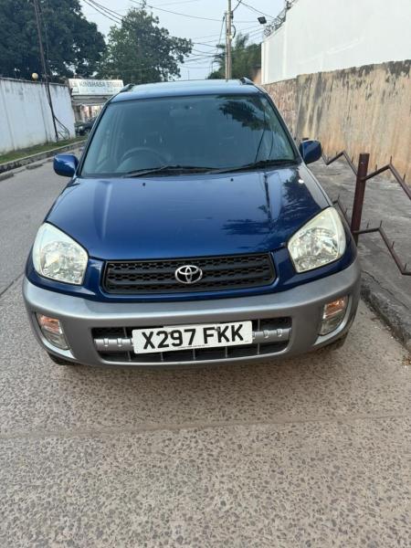 TOYOTA RAV4 A VENDRE A KINSHASA 