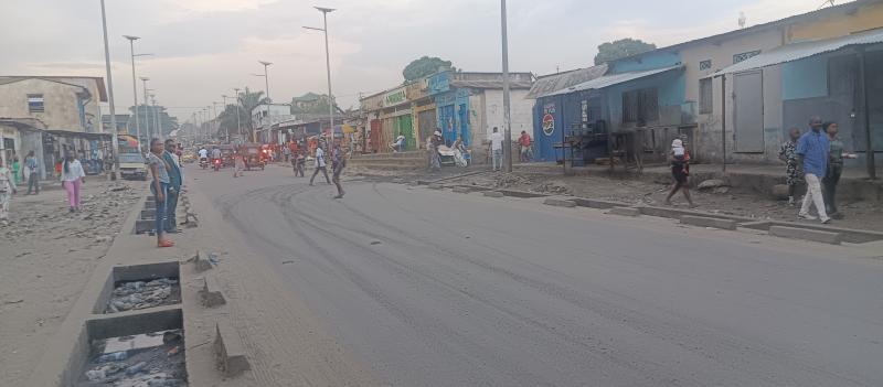 GS13IMMO SARL met  votre disposition la vente de cette parcelle sur lav Kokolo Direction Birmanie CBumbu. Bel endroit. Dimension 720M. Prix 90.000  discuter.  vous.