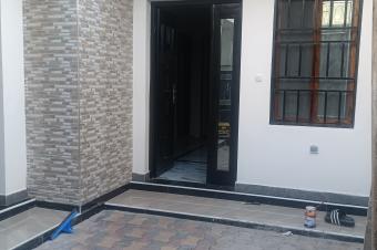 GS13IMMO SARL met  votre disposition la vente de cette parcelle sur lav Kokolo Direction Birmanie CBumbu. Bel endroit. Dimension 720M. Prix 90.000  discuter.  vous.