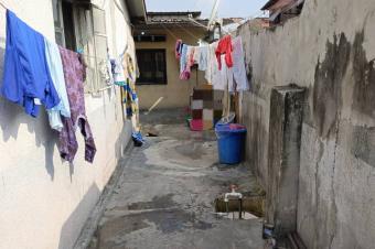 PARCELLE LOCATIVE SUR AVENUE ASPHALTE  YOLO NORD