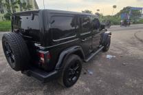 Jeep Wrangler Modifiée 2023 automobile_motos_velos_engins_et_pieces