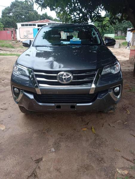 Toyota Fortuner 2020 Authentique 