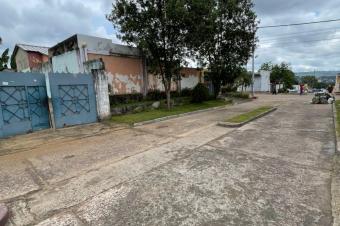 MAGNIFIQUE PARCELLE A VENDRE A LA CIT VERTE 