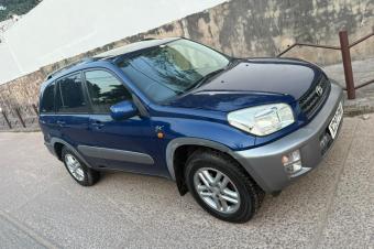 TOYOTA RAV4 INTERMDIAIRE A VENDRE 