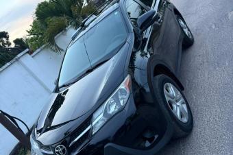 TOYOTA NEW RAV4 A VENDRE A KINSHASA 