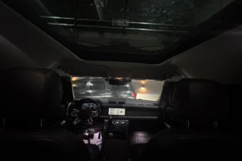 Land rover dfender 2021