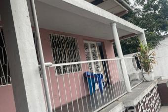 MAGNIFIQUE PARCELLE A VENDRE A LEMBA CAMP RICHE