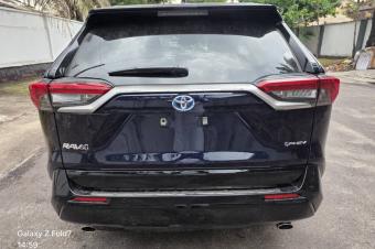 TOYOTA RAV4 HYBRIDE A VENDRE A KINSHASA 