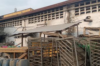 GS13IMMO SARL met  votre disposition la vente d cette concession disposant deux grands entrepts CLimete Inds 2 Rue. Surface 1.205mtres carrs. Prix 1.500.000  discut.