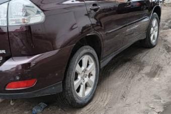 TOYOTA HARRIER PLAQUE BV  PRIX 10.000 LISOLO MUKIE KK.   AUTOMATIQUE ESSENCES KILOMTRAGES TRS FAIBLES CLIMATISATION IMPECCABLES FULLS OPTIONS LOCALISATION