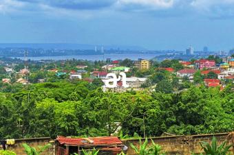 A VENDRE 10 TERRAINS DEXCEPTION AVEC VUE IMPRENABLE SUR LE FLEUVE CONGO  NGALIEMA