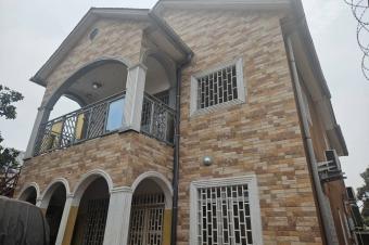 Parcelle avec Maison dun tage R1  vendre Au Quartier Ma campagne Commune de Ngaliema 